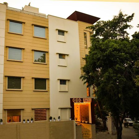 One Earth Gg Regency Hotel Amritsar Eksteriør billede