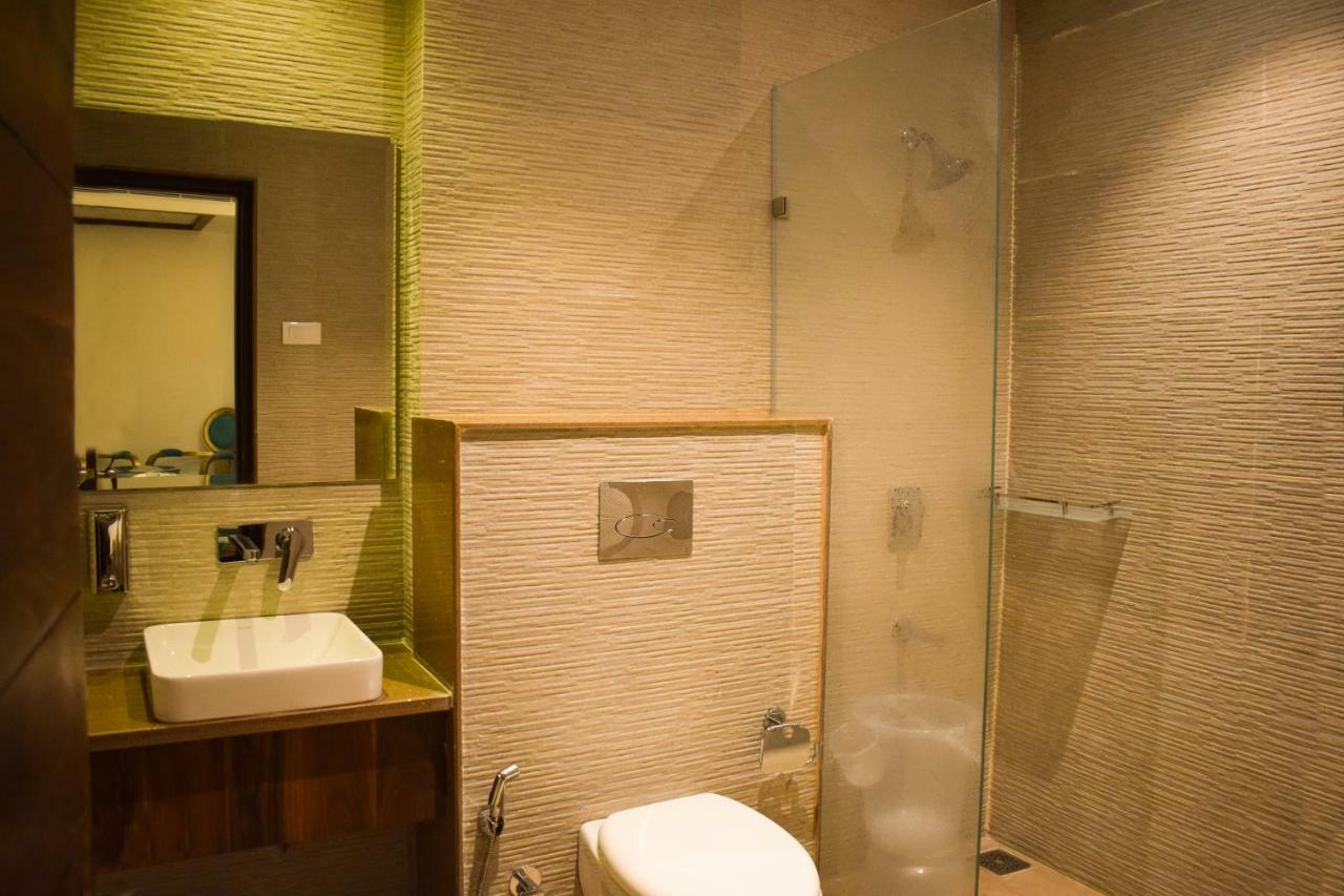 One Earth Gg Regency Hotel Amritsar Eksteriør billede