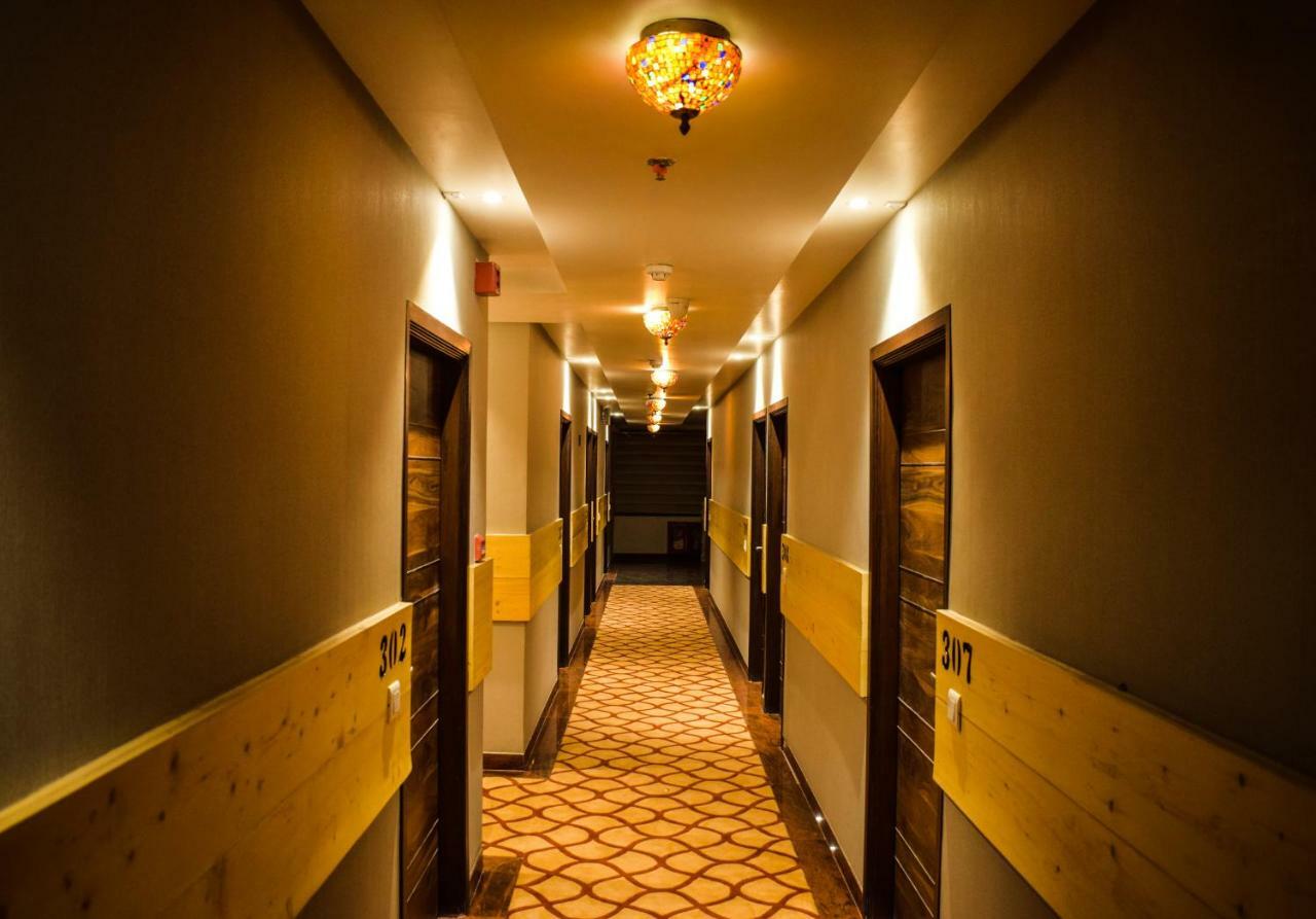 One Earth Gg Regency Hotel Amritsar Eksteriør billede