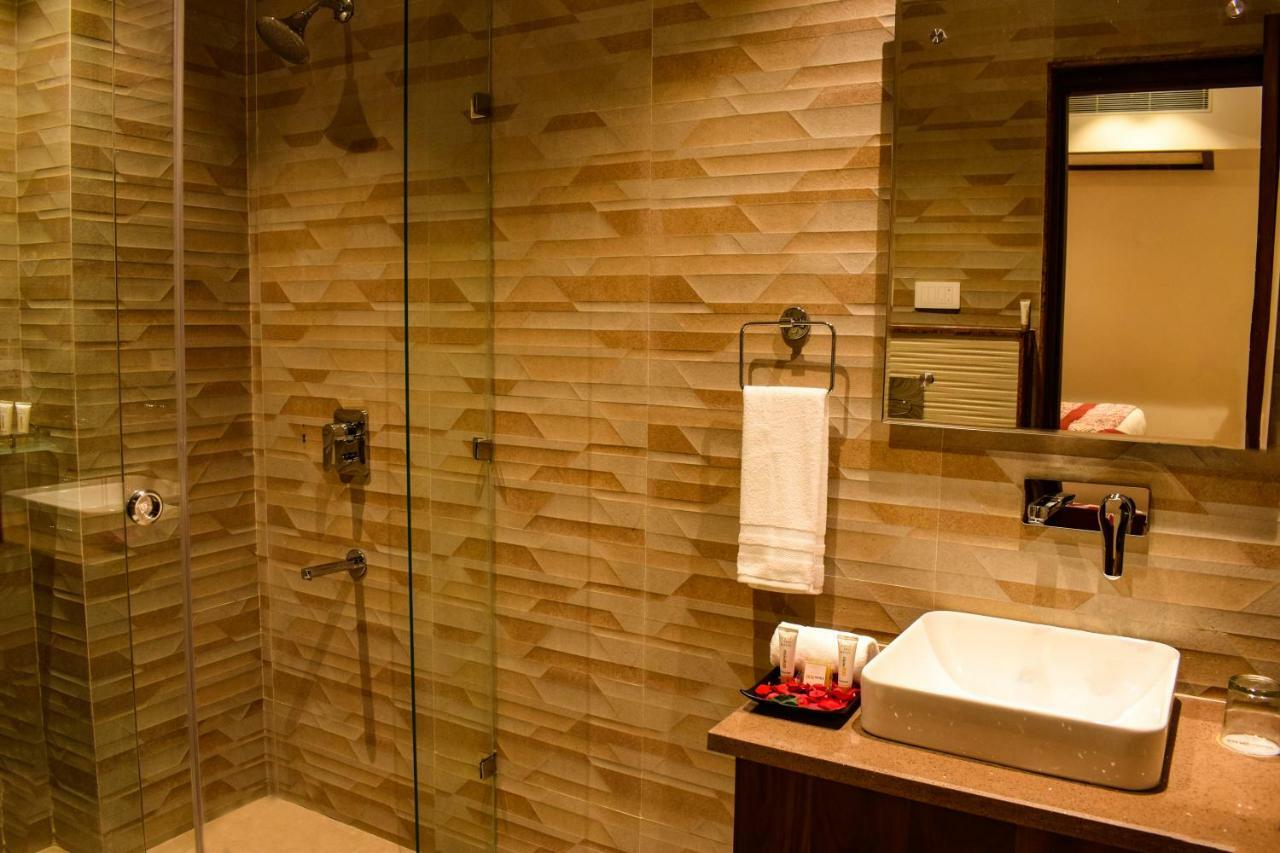 One Earth Gg Regency Hotel Amritsar Eksteriør billede